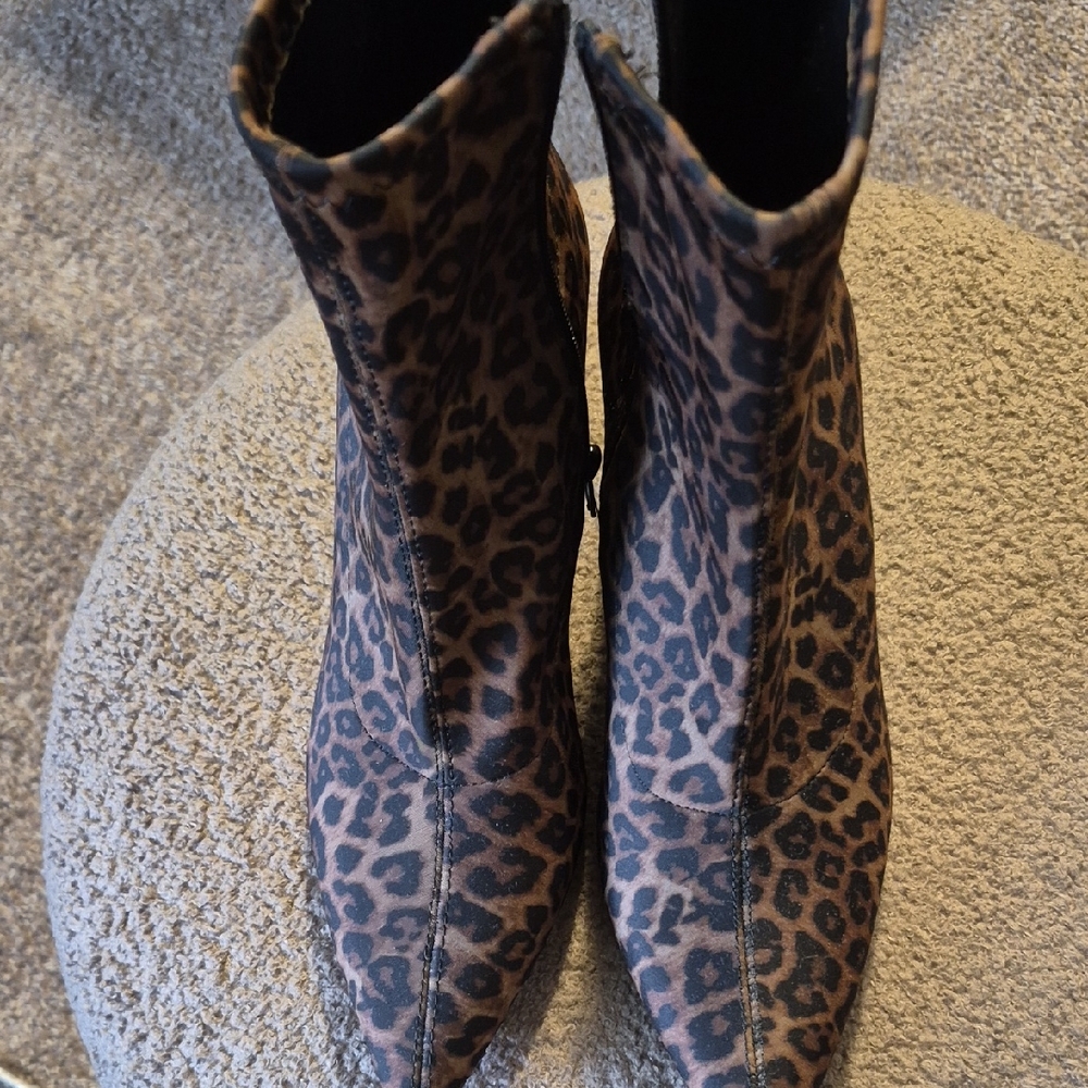 Source Unknown Brown Leopard Heeled Boots